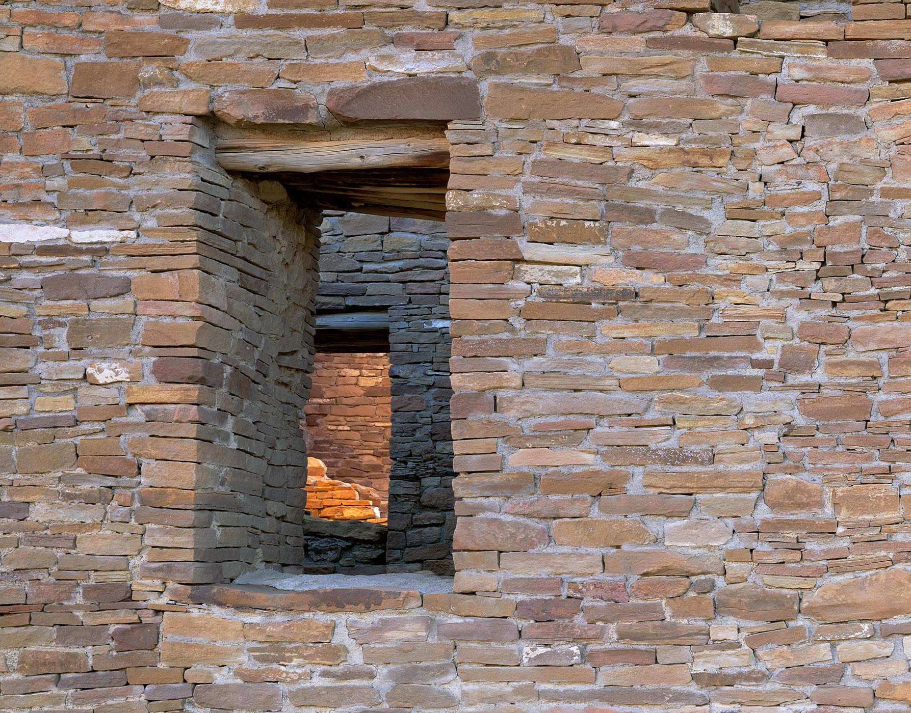 506Pueblo del arroyo Doorways, Chaco Culture National Park, New Mexico